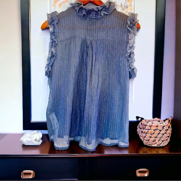 7 for All Mankind Sleeveless Ruffle Trim Shirt Denim and Gold Extra Small NWT - Picture 4 of 16